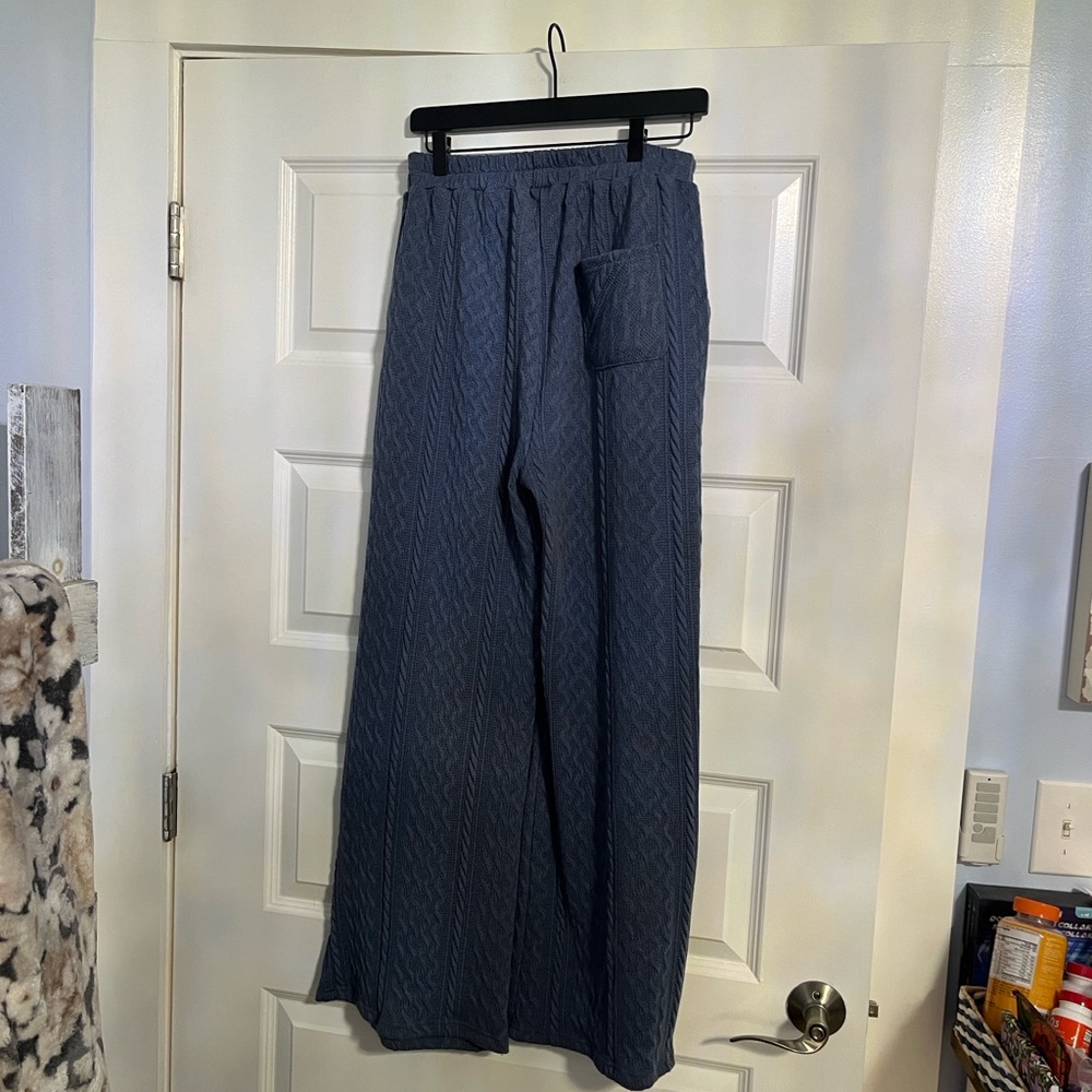 Women's New In Blue Cable Knit Pants with Pockets and Elastic Waist - Picture 3 of 6